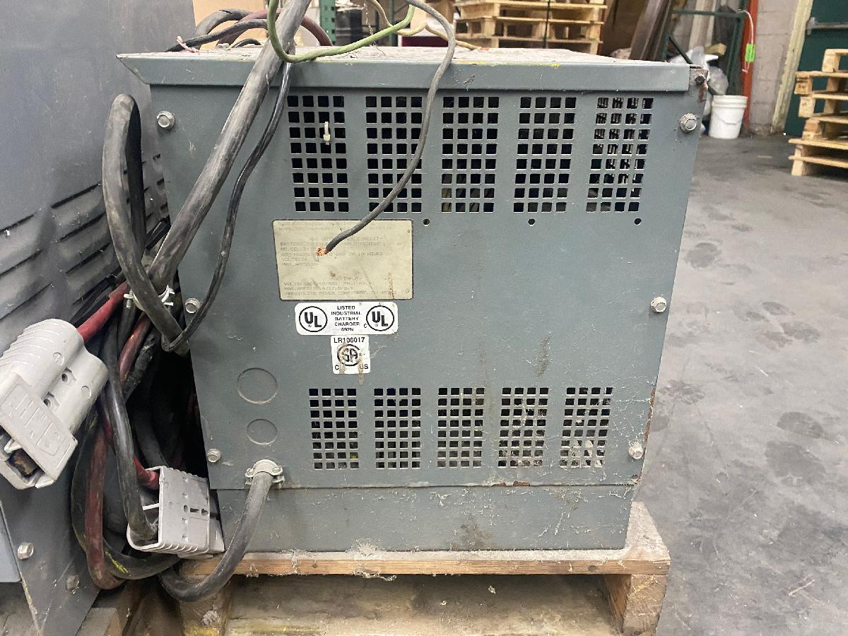 HOBART® E-Z Charge 36 Volt Forklift Battery Charger