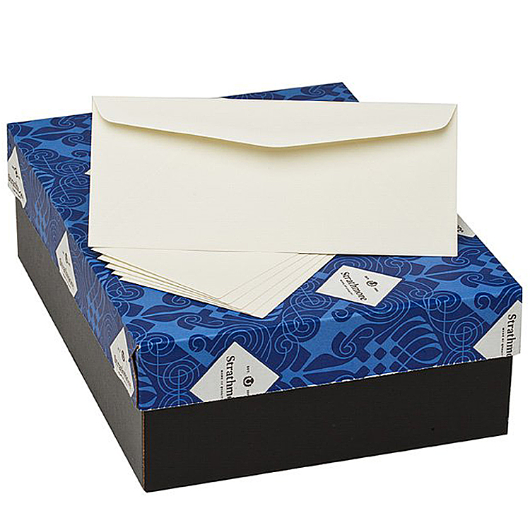 Mohawk® Strathmore Premium Wove Natural White 70 lb. Text No. 10 Poly Window Envelopes 500 per Box